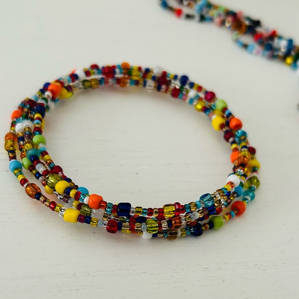 Handcrafted Colorful Beaded Necklace and Bracelet Set - Picture 4 of 8